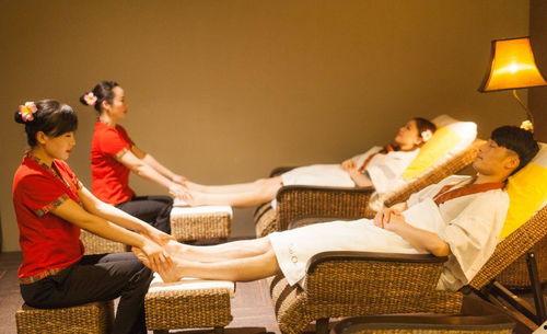 国产女按摩足疗视频平台,养生之道，指尖上的享受