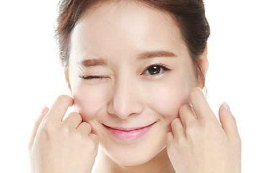 国产眼霜使用对比视频